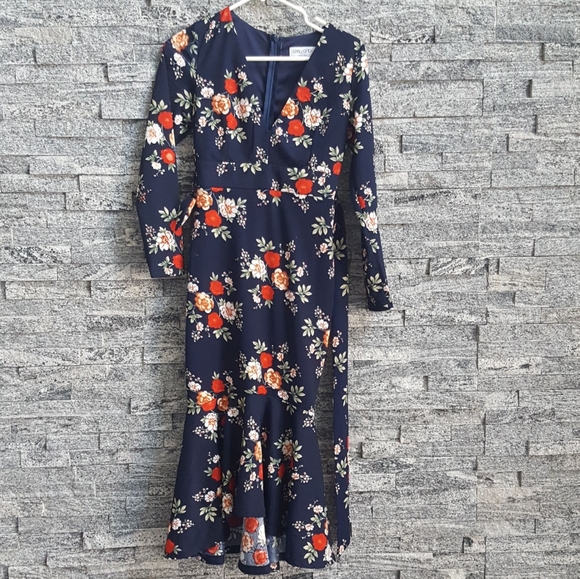 A flowery mermaid summer/spring dress - Picture 3 of 4